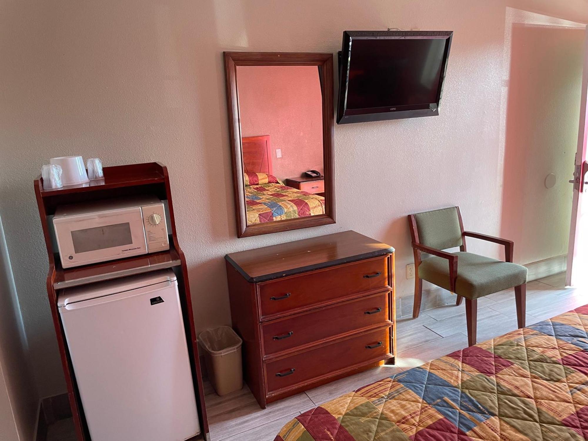 Passport Inn&Suites Corona Extérieur photo