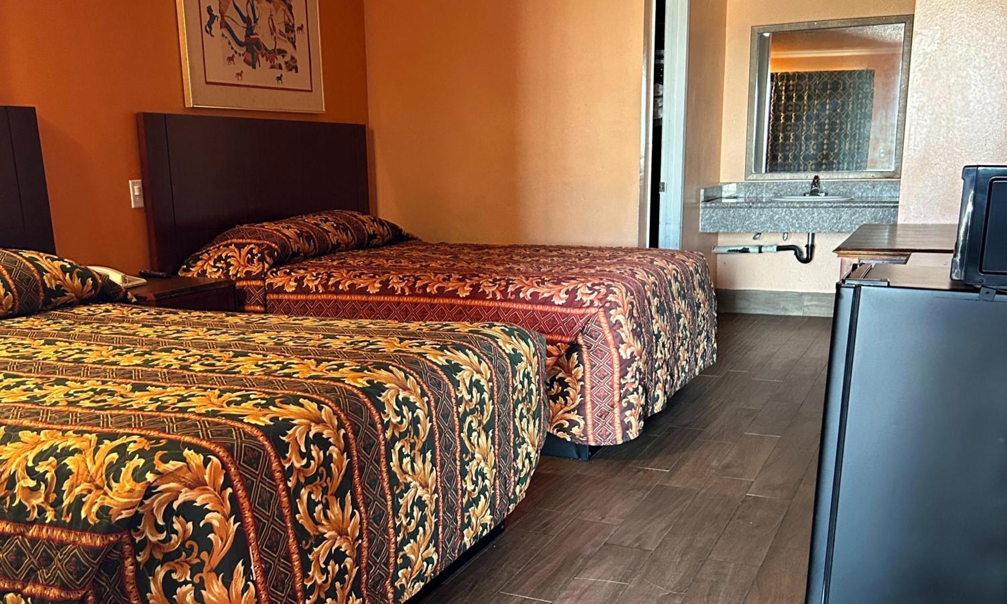Passport Inn&Suites Corona Extérieur photo